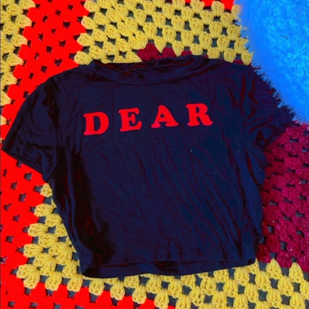 DEAR Black Short Sleeve Crop Top